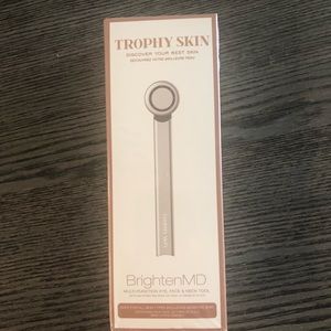 - Trophy Skin Brighten MD